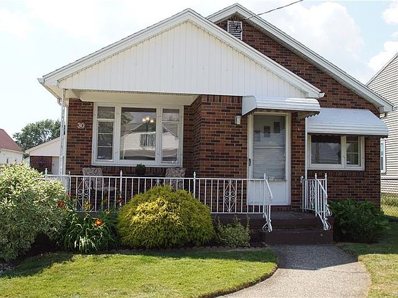 2nd image of 30 Iroquois Ave