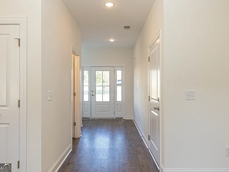 705 Riverside Ests — Photo 4