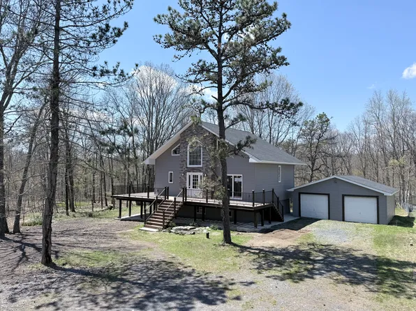 122 Mount Snow Trl, Henryville, PA 18332