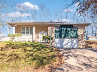 5 Par Dr, Collinsville, IL 62234