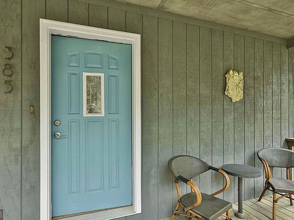 5th image of 385 Vaughn Rd