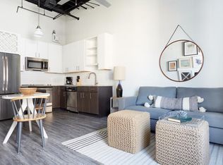 100 Bull St, Savannah, GA 31401