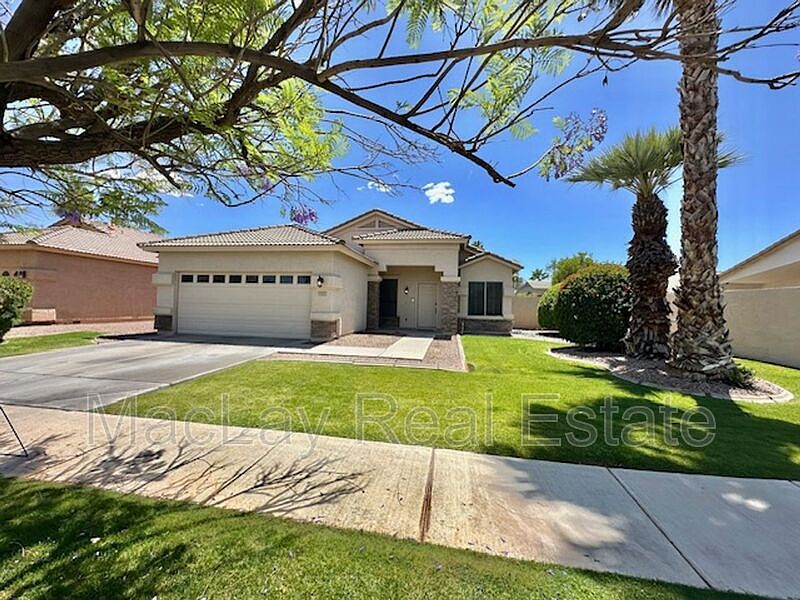 1st image of 1903 W Canyon Way
