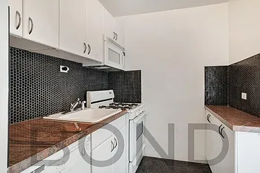 Rented by Bond New York