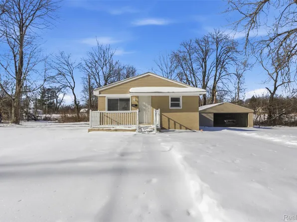 15465 Trinity St, Detroit, MI 48223