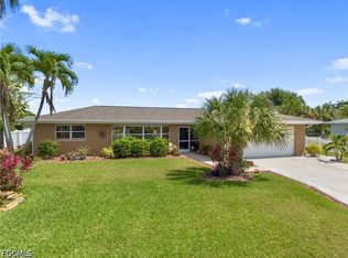 1685 N Hermitage Rd, Fort Myers, FL 33919