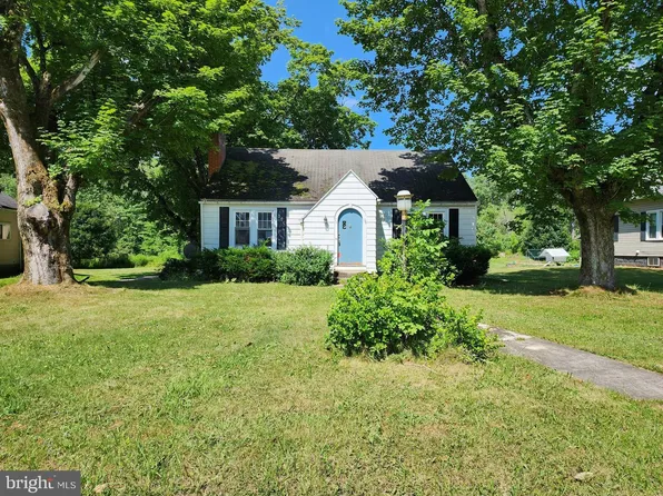 24 Sweitzer Dr, Duke Center, PA 16729