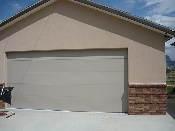 5th image of 925 S 880 East Cir