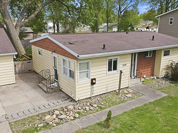 3rd image of 3137 Hammond Ave