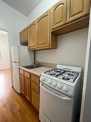 1st image of 221 E 32nd St APT 12
