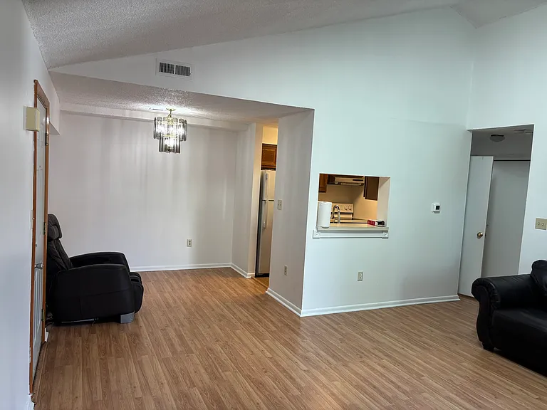 1221 Ravens Crest Dr — Photo 16