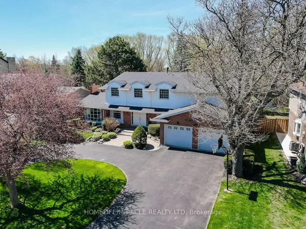 17 Ridgehill Dr, Brampton, ON L6Y 2C3