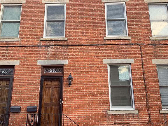 2nd image of 630 S Lazelle St
