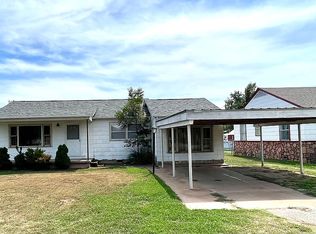 1414 Kaw St, Perry, OK 73077