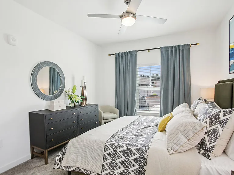 Avion Apartments — Photo 18