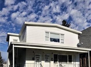 64 Orchard St, Walden, NY 12586