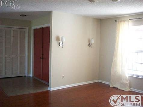 Front Entry & Formal Dining Room