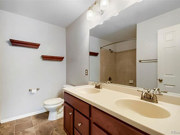 5th image of 11944 Oak Hill Way #E