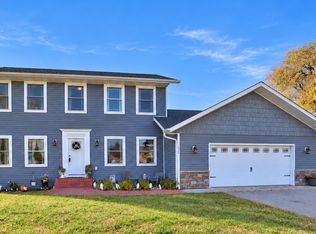 1527 2nd St NE, Staples, MN 56479