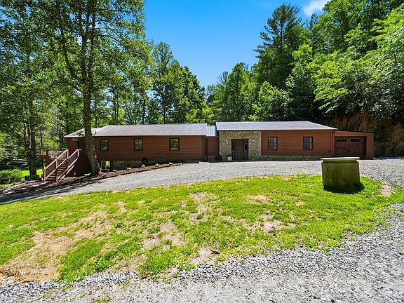 2nd image of 1857 Creekside Pl