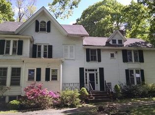 136 Sickletown Rd, West Nyack, NY 10994