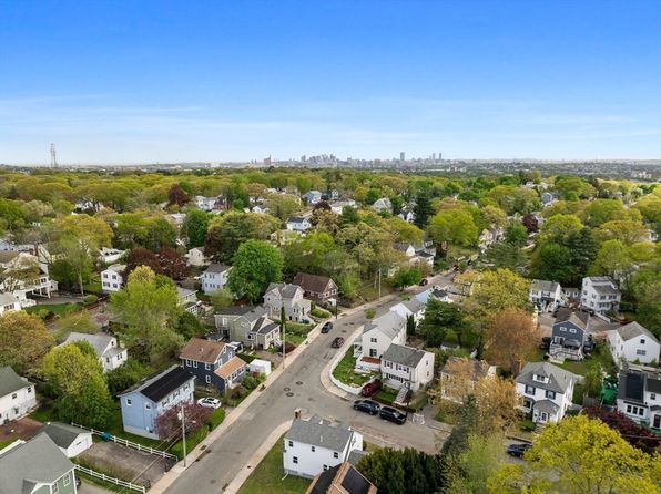 44 Greenhalge St, Medford, MA 02155