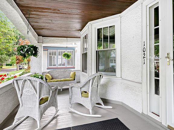 4th image of 1021 Clinton Ave