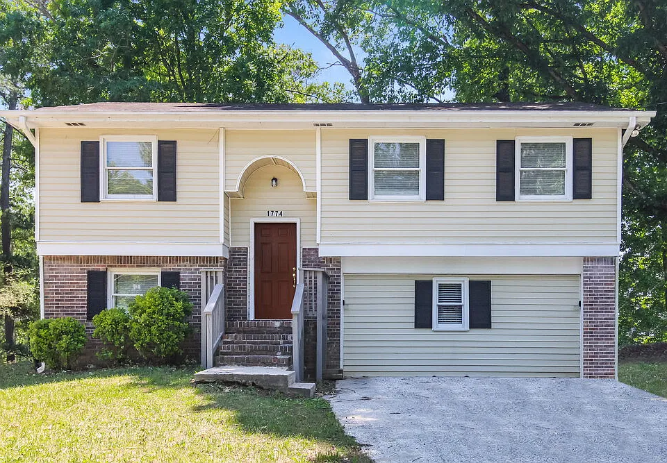 1774 Camperdown Cir