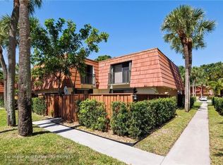506 Buttonwood Ln, Boynton Beach, FL 33436
