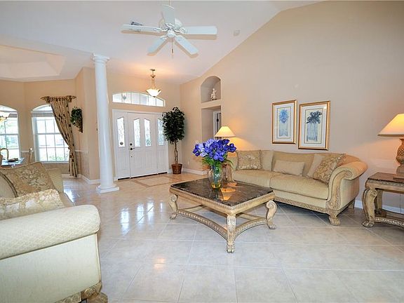 2nd image of 290 Rotonda Blvd N