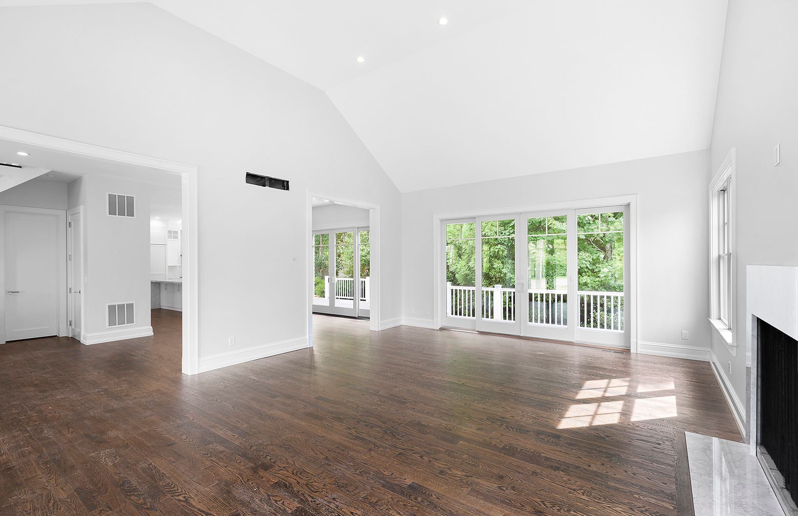  Living Room To Kitchen