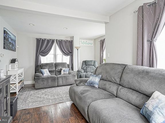 5th image of 133 Dobbs Ave