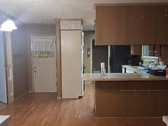 4th image of 105 Hartfield Pl