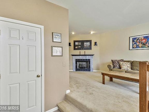 4th image of 148 Quiet Waters Pl