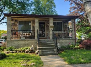 8628 Central Ave, Center Line, MI 48015