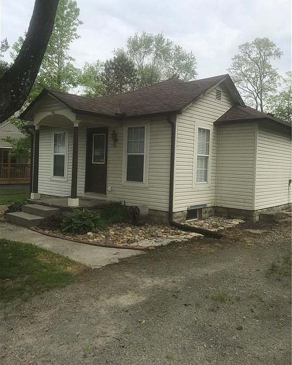 1st image of 79 Linton Ave