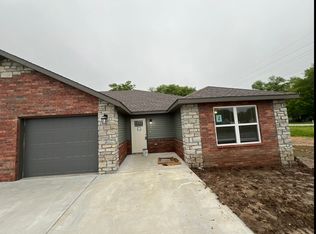 4164 N Saint Louis Ave, Joplin, MO 64801