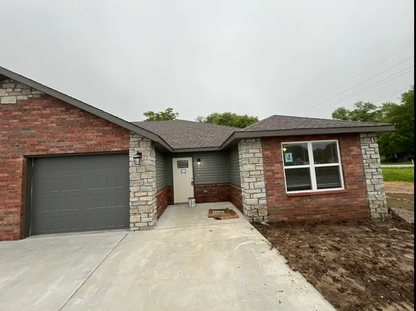 4164 N Saint Louis Ave, Joplin, MO 64801