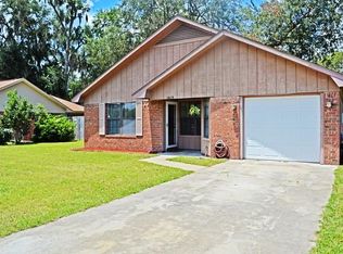 1613 Seneca Ln, Hinesville, GA 31313