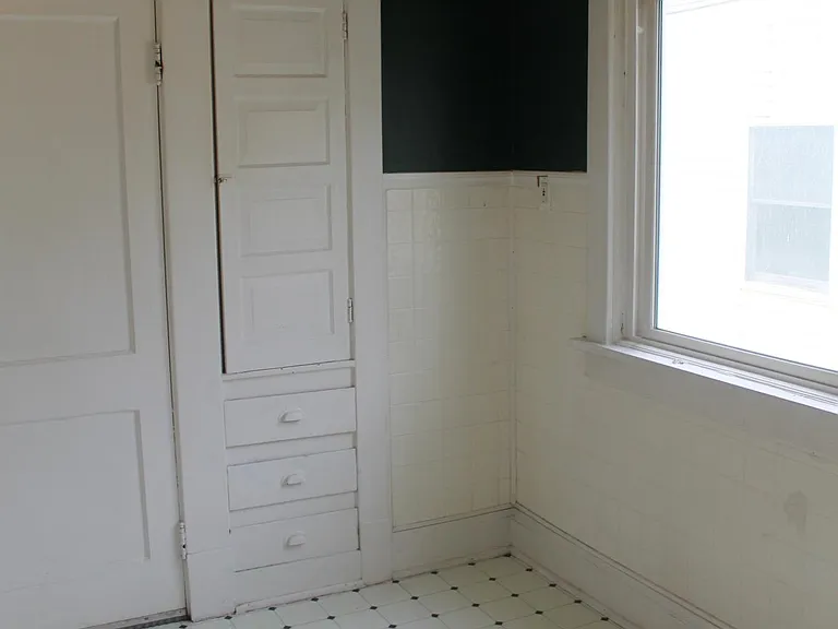 5012 Henry St #2 — Photo 12