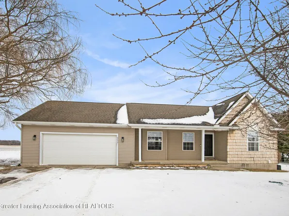 5755 S Krepps Rd, Saint Johns, MI 48879