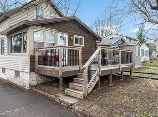 434 Gentry Ave N, Oakdale, MN 55128