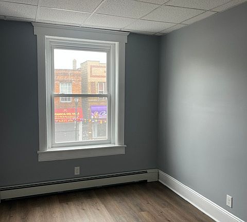 5th image of 324 Morris Ave #2
