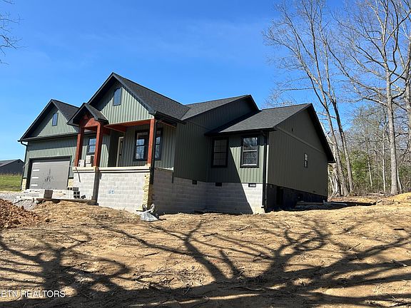 3rd image of 214 Georgee Rd