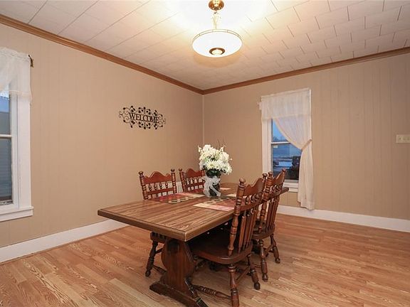 4th image of 316 W Pine St