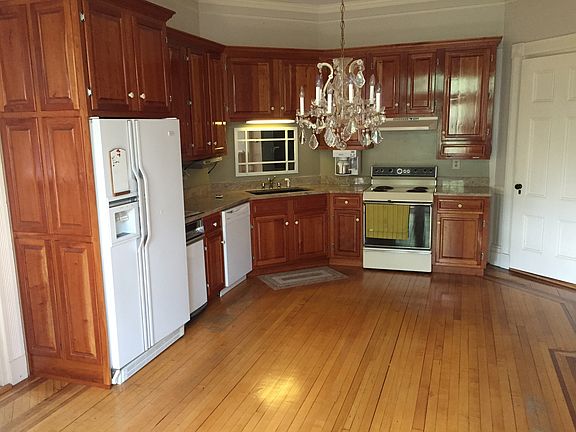 Open kitchen