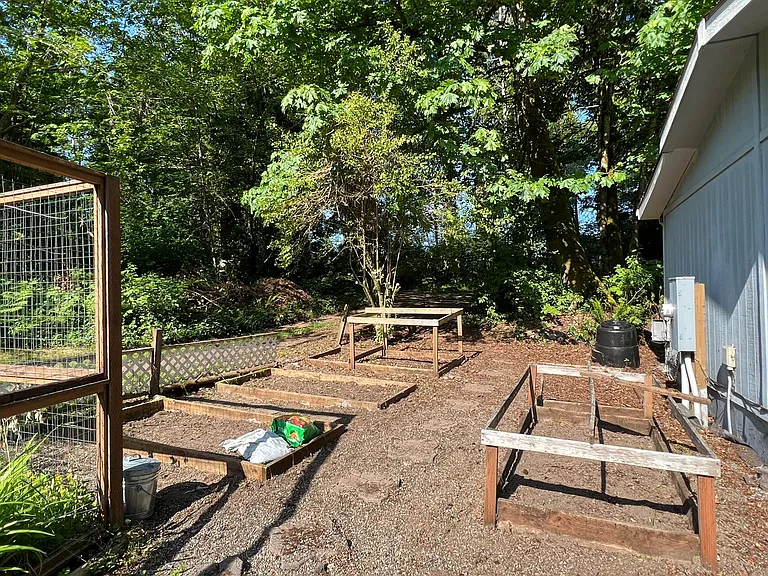 8988 Hemlock Ave NE — Photo 13