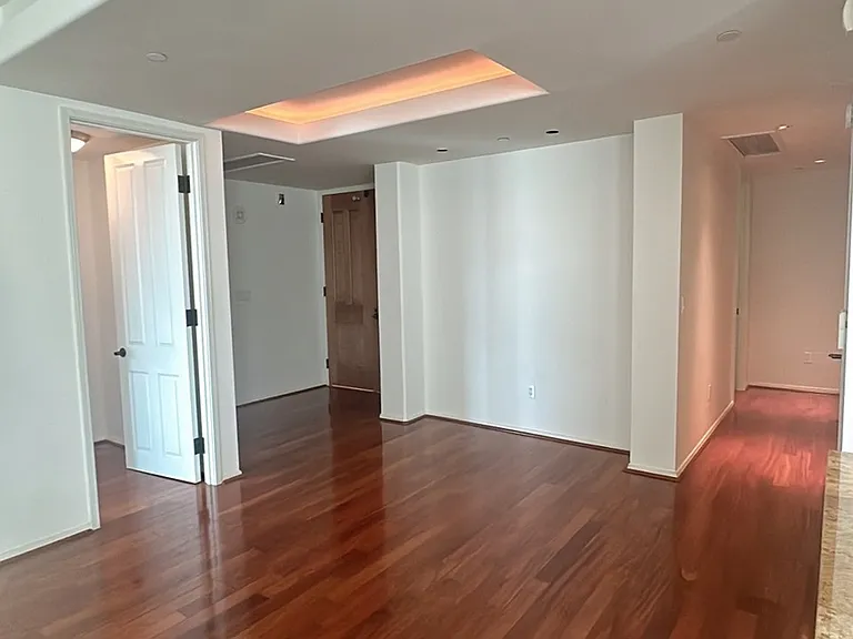 1199 Bishop St #16B — Photo 34