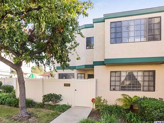 2nd image of 19654 Roscoe Blvd Unit A