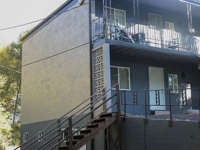 916 N Prospect St — Photo 8
